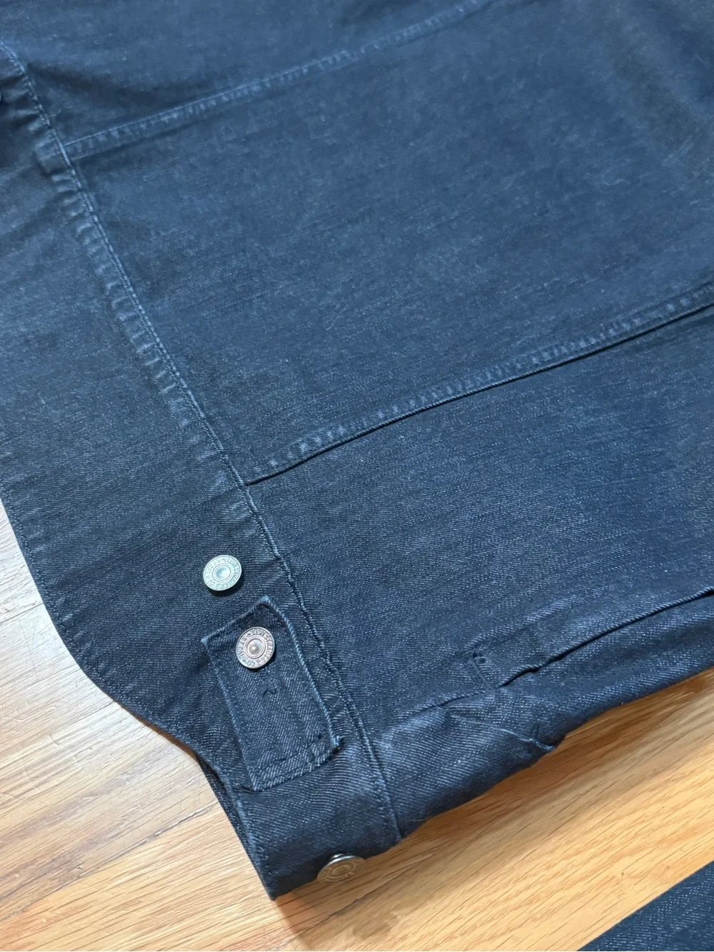 Levi's Commuter Men's Denim Trucker Jacket (L) - Picture 13 of 16